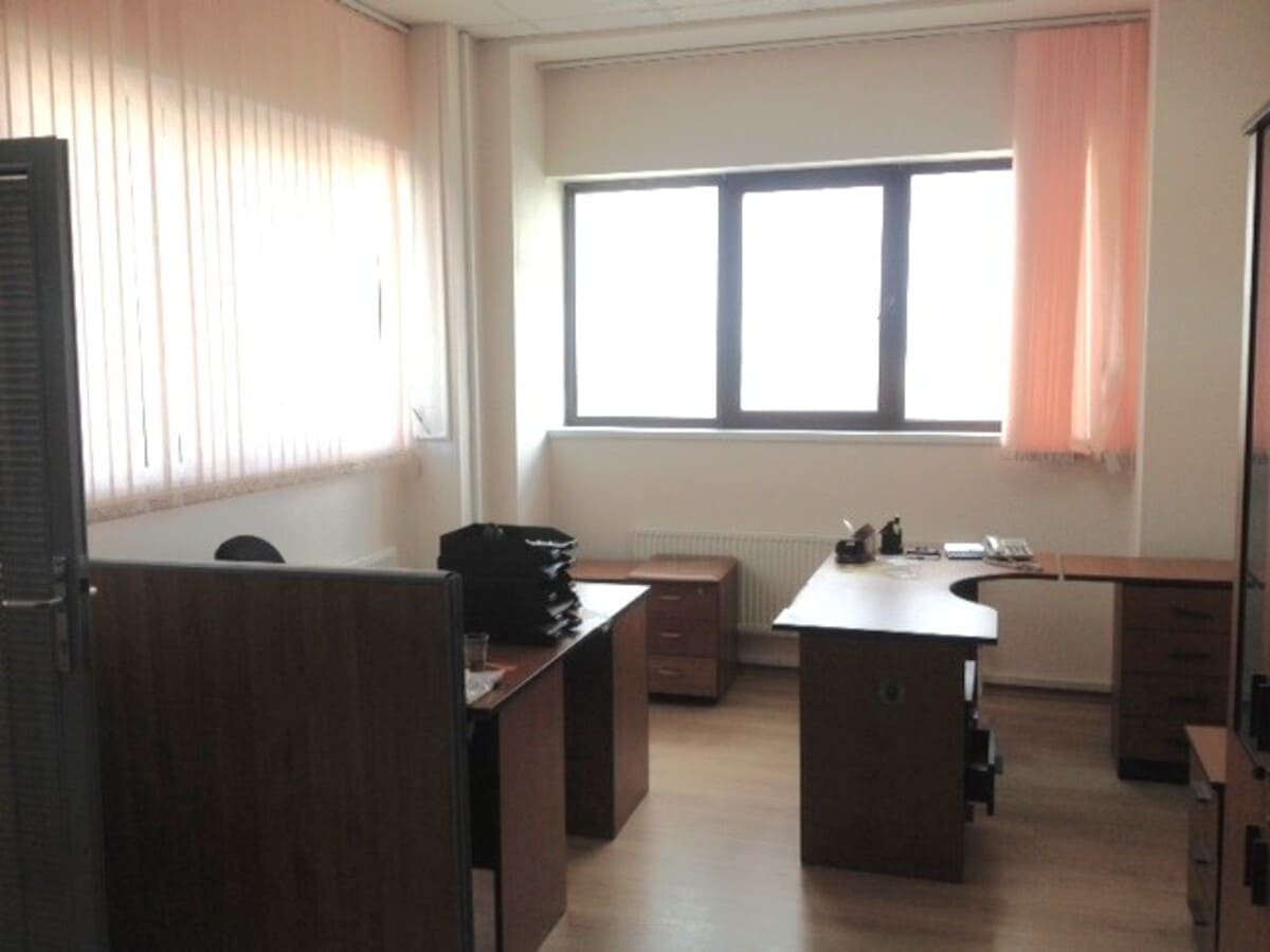 Офисы от 950 до 1100 кв.м. в аренду и продажу в Москве и Московской области